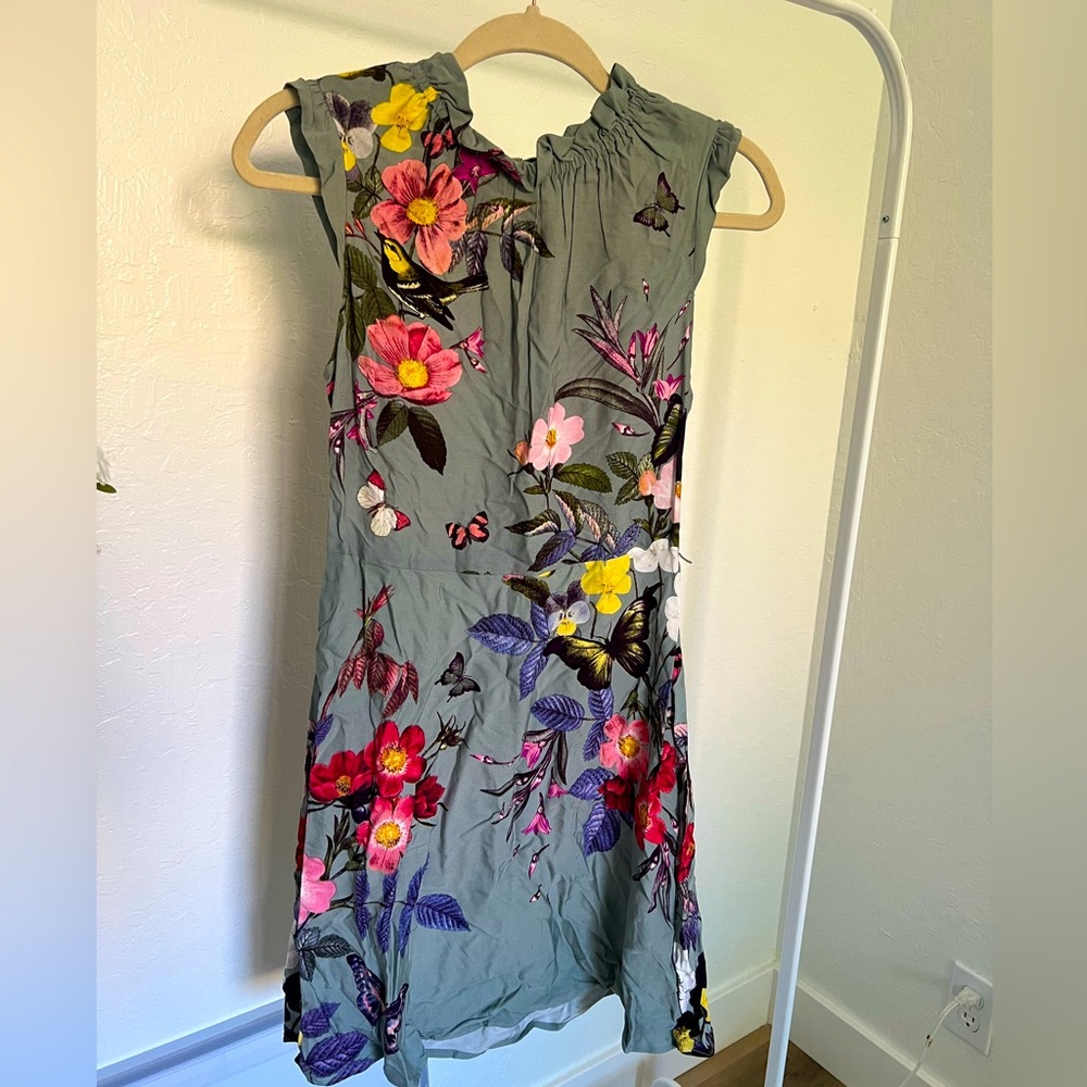 Cute floral print dress
